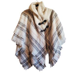 St John’s Bay One Size Cream Grey & Pink Fringed Sweater Wrap Vest Poncho Shawl